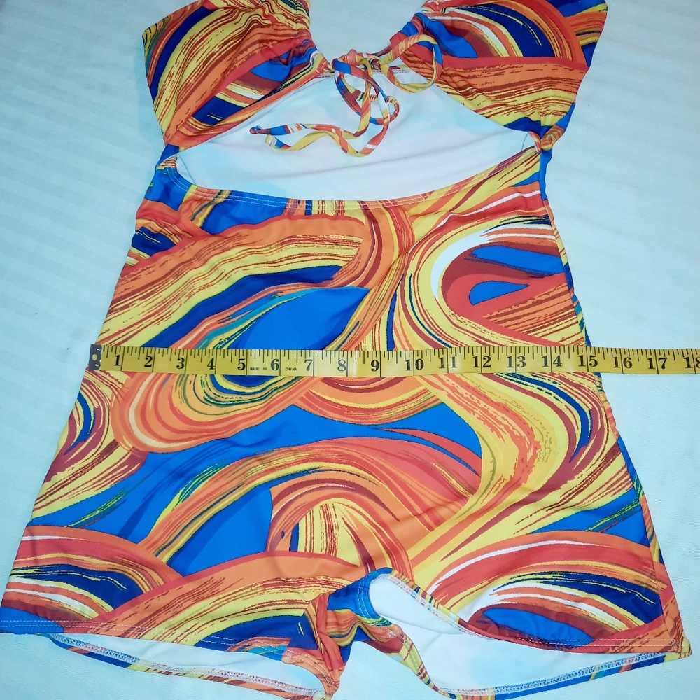 One-piece Swimsuit - Picture 8 of 11